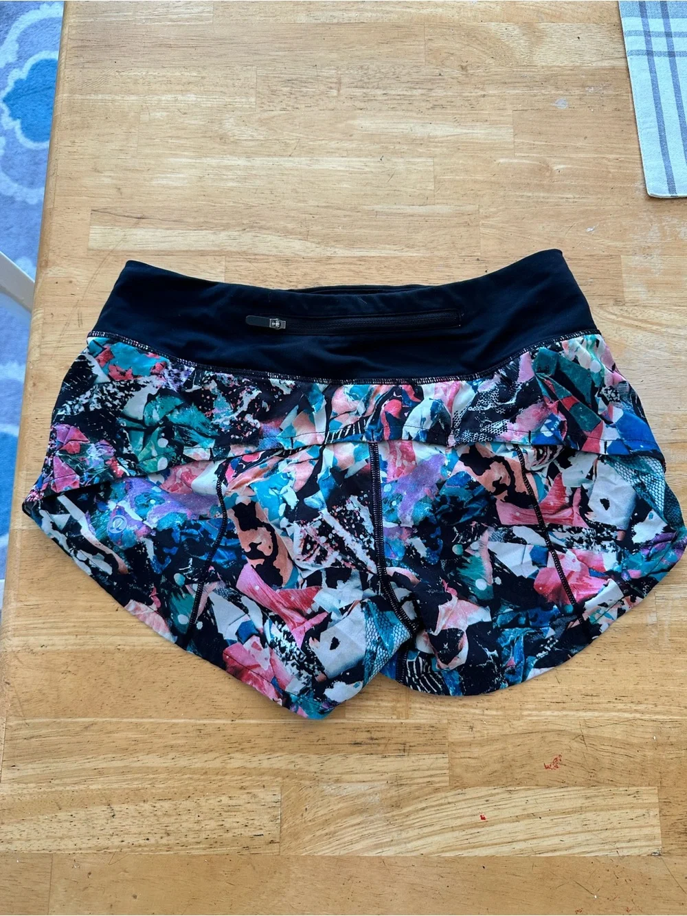 Lululemon shorts size 2